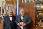 Медаль МАРА «За вклад в защиту Русского мира» вручена адвокату Н.И. Новикову